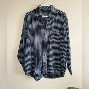 Johnston & Murphy Graph Check Pattern Button Down Size Medium 100% Cotton